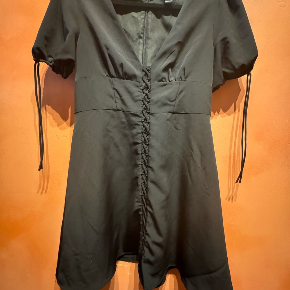 Forever 21 Black Mini Dress with Puff Sleeves - Picture 3 of 8
